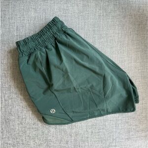 Lululemon Athletica Hotty Hot Shorts Size 4 Tall
